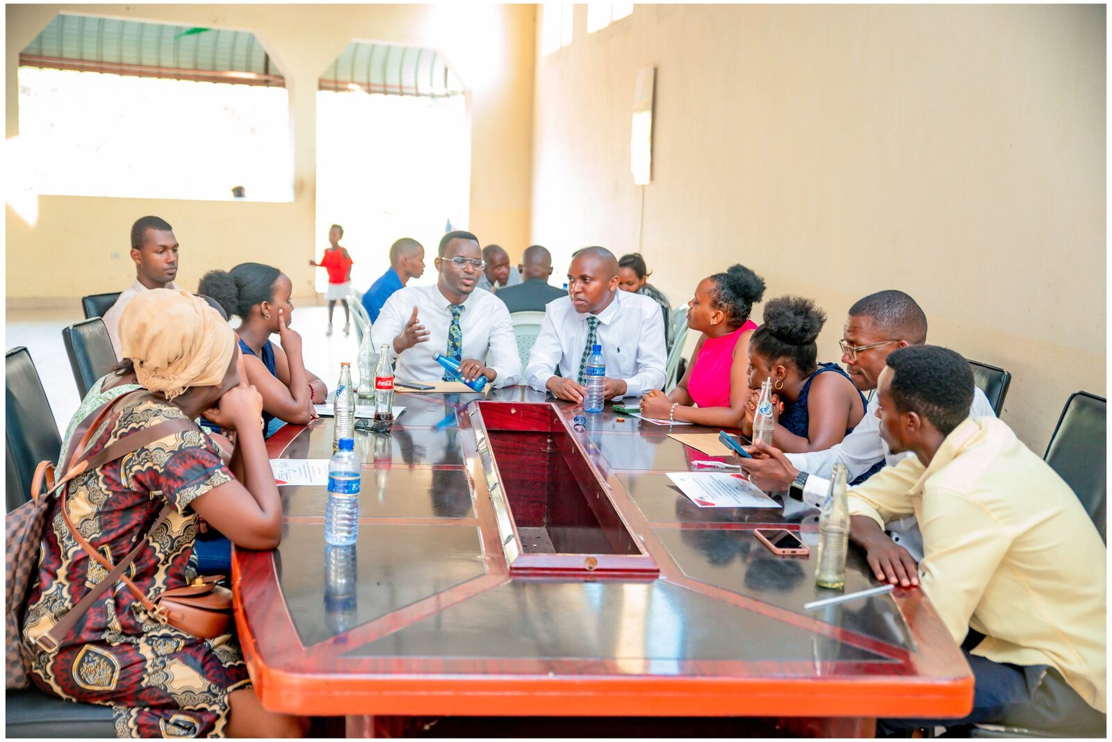 Brainstorming session between ARNECH co-founder, DHIS2 Expert and participants